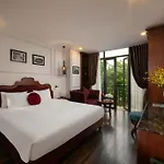 Vision Hotel 41 Phu Doan - By Bay Luxury